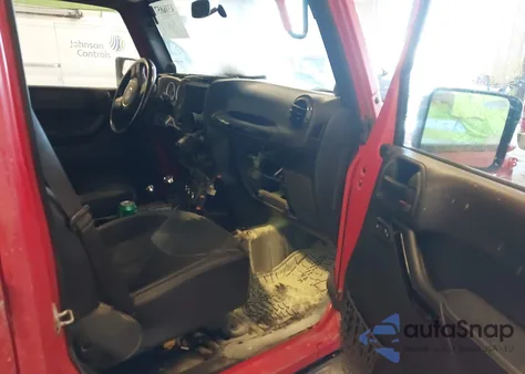 2012 Jeep Wrangler Unlimited Sahara z USA, uszkodzony, nr VIN 1C4BJWEG1CL183751